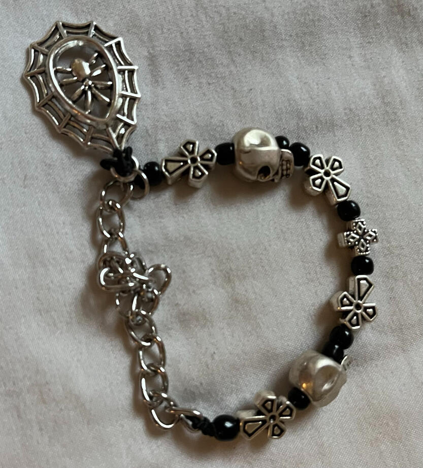 beaded single-row bracelet - $20